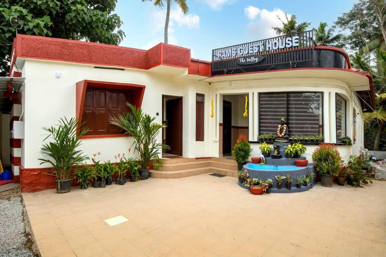 Rams Guest House The Valley Near Kims Hospital Thiruvananthapuram Esterno foto